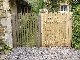 Heavy-weight tall sweet chestnut picket gate