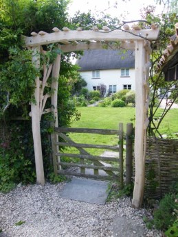 Flat topped arch with cottage gate