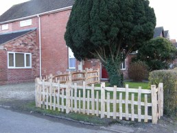 3 rail sweet chestnut paling fence